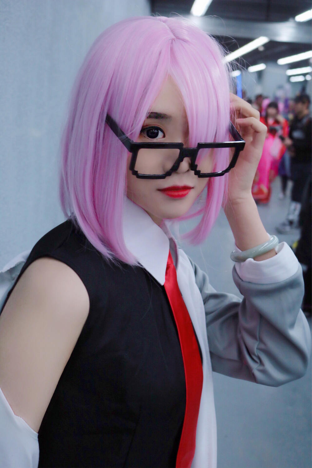 佘诗曼微博晒写真 身材气质堪似少女青春力爆棚【九游体育官网】(图1) 九游体育官网