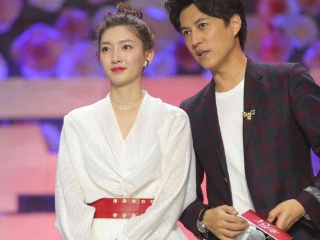 佘诗曼微博晒写真 身材气质堪似少女青春力爆棚【九游体育官网】(图2) 九游体育app